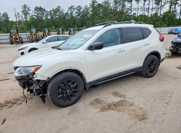 5N1AT2MT2HC826754 2017 NISSAN ROGUE Белый Передняя левая четверть