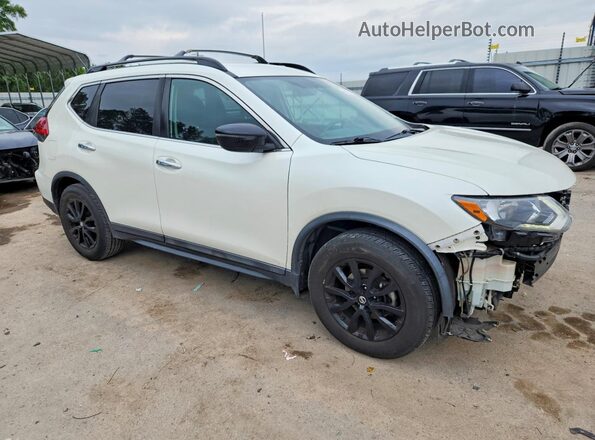 5N1AT2MT2HC826754 2017 NISSAN ROGUE Белый Передняя правая четверть