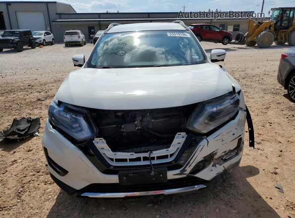 5N1AT2MT2HC846485 2017 NISSAN ROGUE White Front view