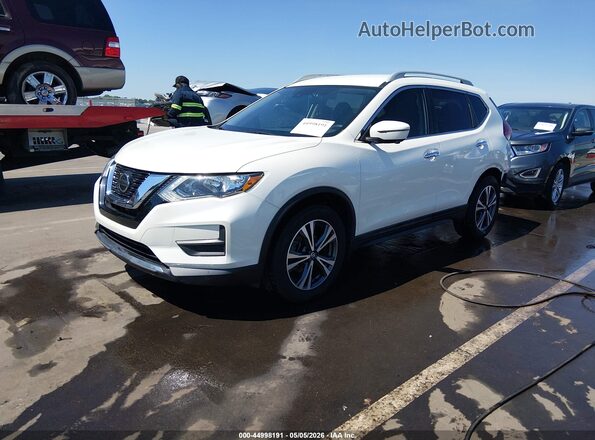 5N1AT2MT4KC755175 2019 NISSAN ROGUE Белый Передняя левая четверть