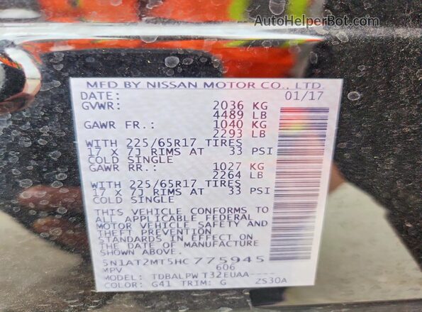 5N1AT2MT5HC775945 2017 NISSAN ROGUE Black Widok komory silnika