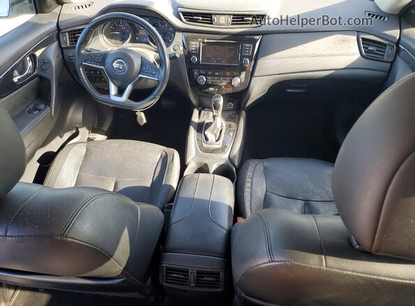 5N1AT2MT5KC776519 2019 NISSAN ROGUE Silver Առջևի վահանակի տեսք