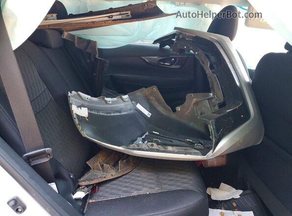 5N1AT2MT5KC835763 2019 NISSAN ROGUE Silver Widok wnętrza z tyłu