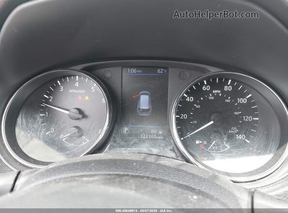 5N1AT2MT6JC835527 2018 NISSAN ROGUE Black Widok tylnych siedzeń