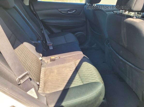 5N1AT2MT8HC803835 2017 NISSAN ROGUE Белый Вид сзади