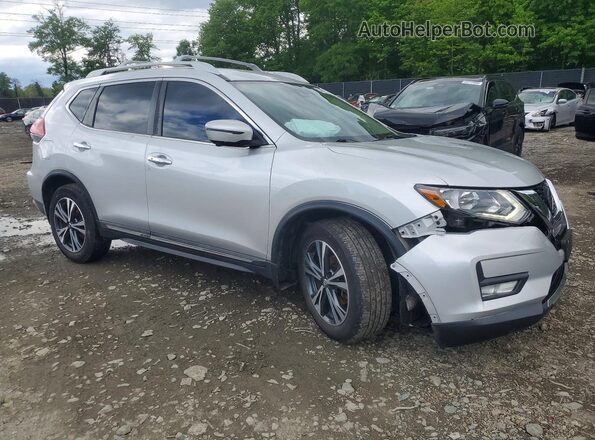 5N1AT2MT9JC834923 2018 NISSAN ROGUE Silver Przód prawy