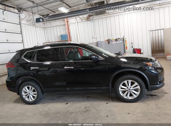 5N1AT2MV1JC786299 2018 NISSAN ROGUE Black უკანა სალონის ხედი