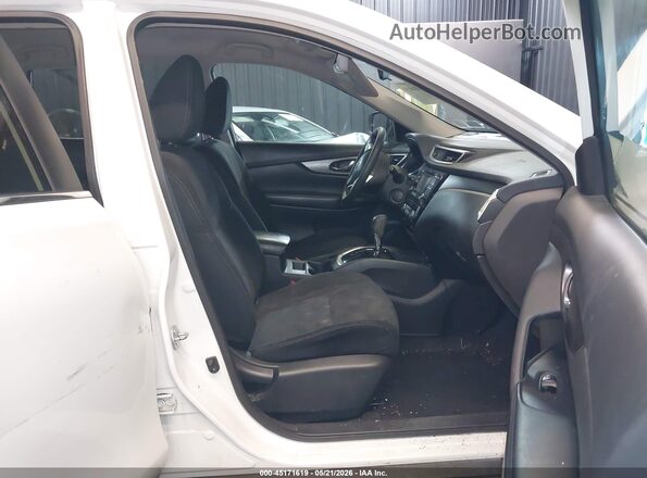 5N1AT2MV2GC895685 2016 NISSAN ROGUE White Вид салону спереду