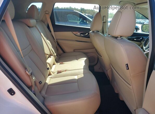 5N1AT2MV3GC751398 2016 NISSAN ROGUE White Vista interior trasera
