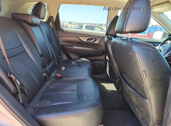 5N1AT2MV4GC770672 2016 NISSAN ROGUE Silver Вид задньої частини салону