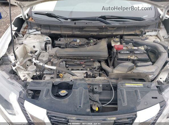 5N1AT2MV4HC886651 2017 NISSAN ROGUE Белый Вид сзади