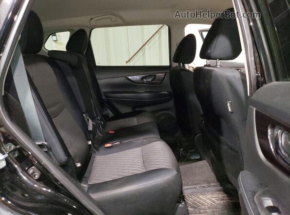 5N1AT2MV4JC840601 2018 NISSAN ROGUE Черный Вид задней части салона