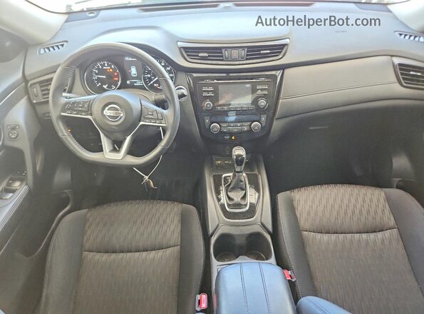 5N1AT2MV6HC820134 2017 NISSAN ROGUE White Вид панелі приладів