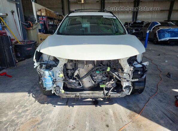 5N1AT2MV6HC820134 2017 NISSAN ROGUE White Вид спереду