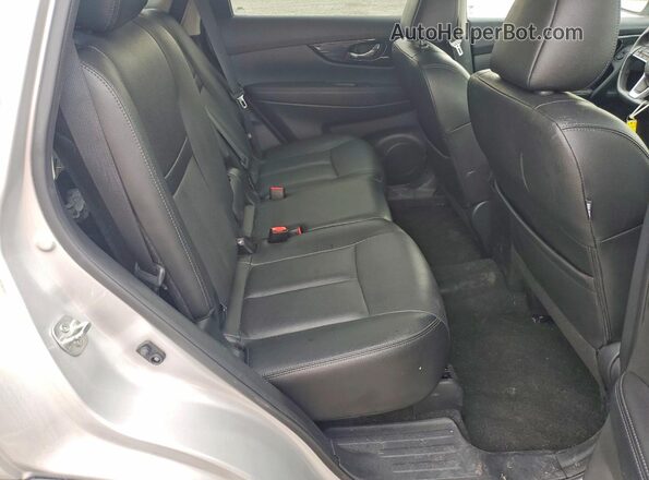 5N1AT2MV6JC851874 2018 NISSAN ROGUE Silver უკანა სავარძლების ხედი