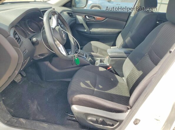 5N1AT2MV7LC812651 2020 NISSAN ROGUE Белый Вид салона спереди
