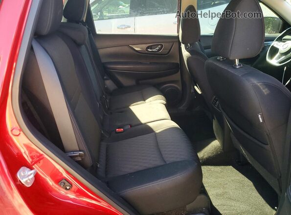 5N1AT2MV9HC805062 2017 NISSAN ROGUE Red უკანა სალონის ხედი