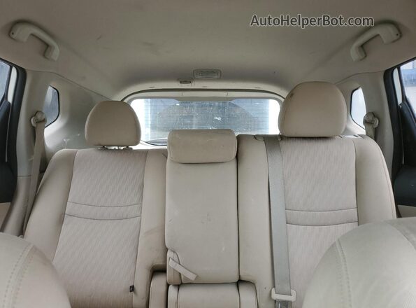 5N1AT2MVXHC782875 2017 NISSAN ROGUE White უკანა სავარძლების ხედი