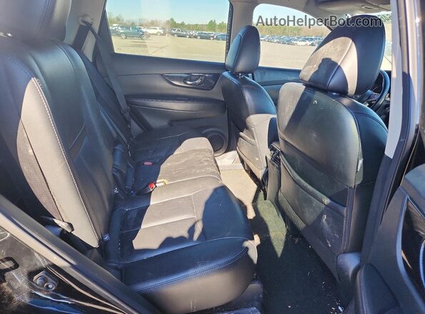 5N1AT2MVXKC748037 2019 NISSAN ROGUE Black Vista interior trasera