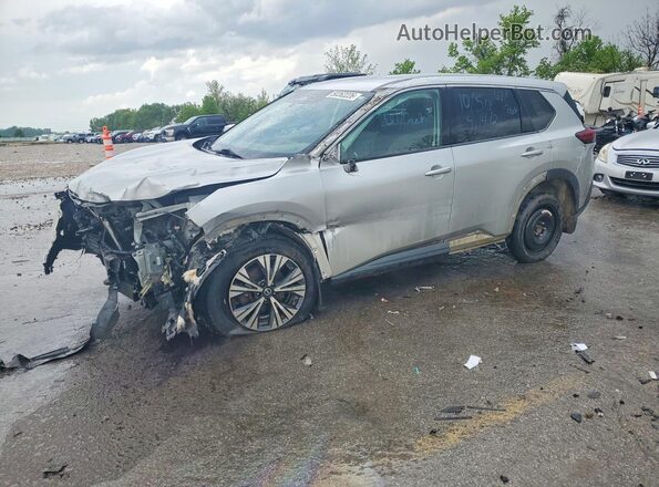 5N1AT3BA3MC769966 2021 NISSAN ROGUE Silver Vista tres cuartos delantera izquierda