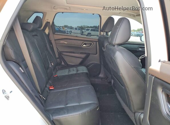 5N1AT3BAXMC791673 2021 NISSAN ROGUE White Rear interior view
