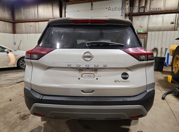5N1AT3BB5MC718705 2021 NISSAN ROGUE Серебряный Вид сзади