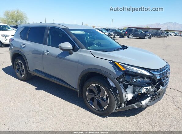 5N1BT3BA5TC718228 2026 NISSAN ROGUE Gray Przód prawy