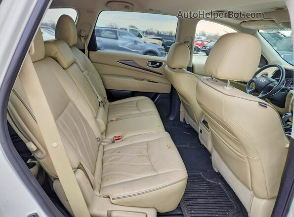 5N1DL0MM8HC525948 2017 INFINITI QX60 White Widok wnętrza z tyłu