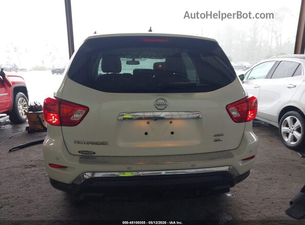 5N1DR2MM0HC617873 2017 NISSAN PATHFINDER White 