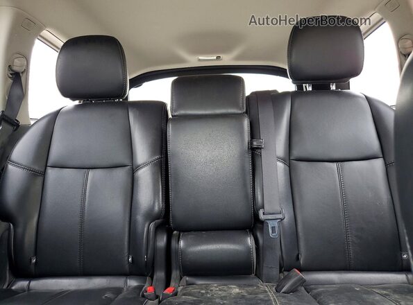 5N1DR2MM0HC642756 2017 NISSAN PATHFINDER Silver Vista de los asientos traseros