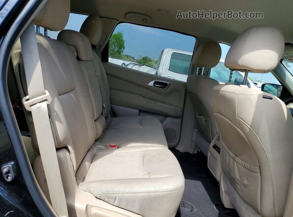 5N1DR2MM0HC902296 2017 NISSAN PATHFINDER Черный Вид задней части салона