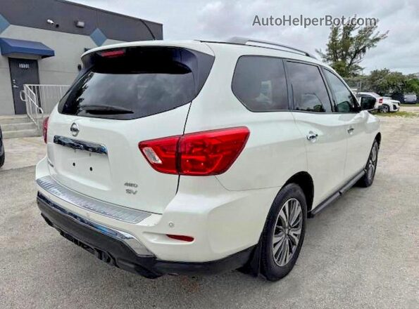5N1DR2MM1HC627750 2017 NISSAN PATHFINDER White Trasero derecho