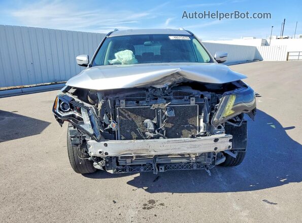5N1DR2MM1HC632222 2017 NISSAN PATHFINDER Серебряный Вид спереди
