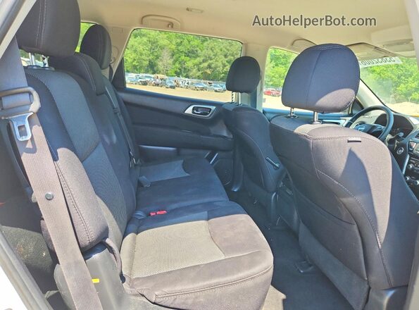 5N1DR2MM3HC691997 2017 NISSAN PATHFINDER Белый Вид задней части салона