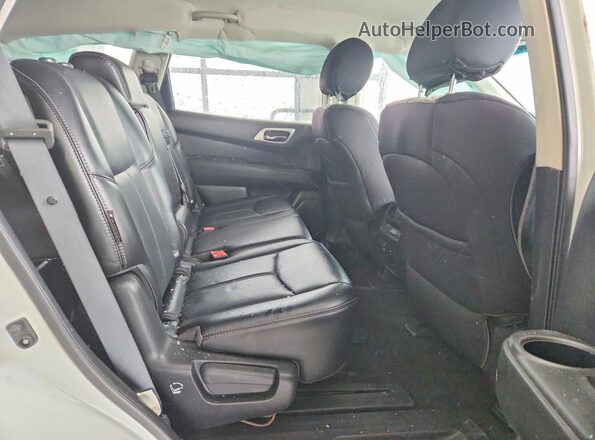 5N1DR2MM4JC611998 2018 NISSAN PATHFINDER White უკანა სალონის ხედი