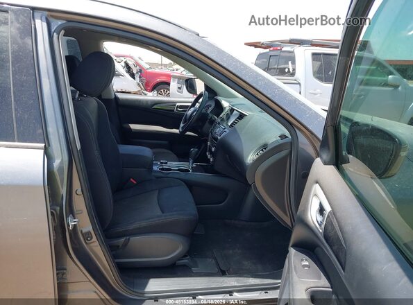 5N1DR2MM5HC641814 2017 NISSAN PATHFINDER Серый Вид салона спереди