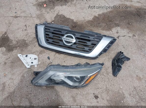 5N1DR2MM5JC604638 2018 NISSAN PATHFINDER Серебряный Вид щитка приборов