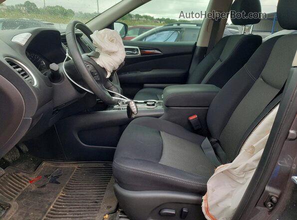 5N1DR2MM6HC640235 2017 NISSAN PATHFINDER Угольный Вид салона спереди