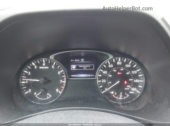 5N1DR2MM6JC665464 2018 NISSAN PATHFINDER Серебряный Вид задних сидений