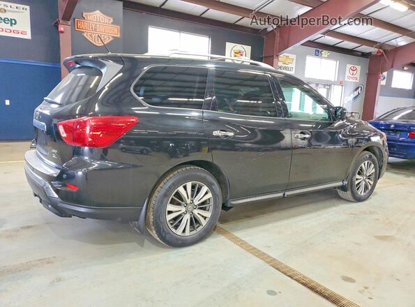 5N1DR2MM8HC647428 2017 NISSAN PATHFINDER Черный Задняя правая четверть