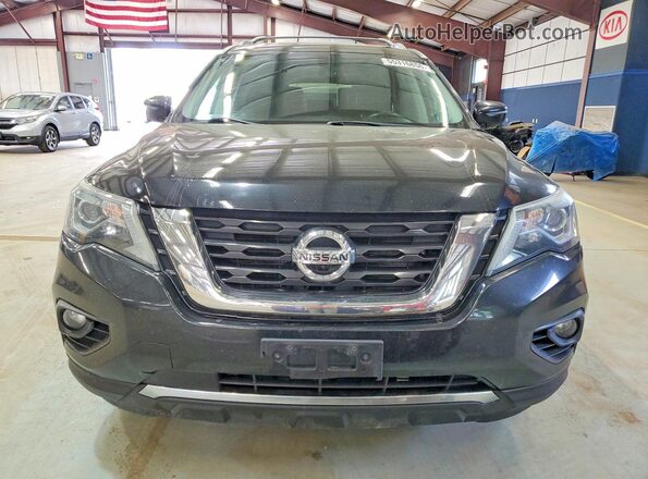 5N1DR2MM8HC647428 2017 NISSAN PATHFINDER Черный Вид спереди