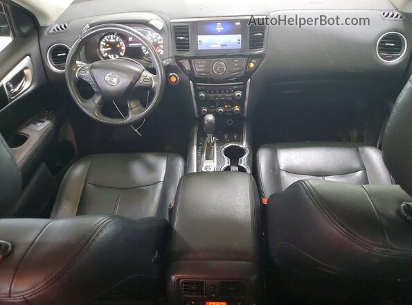5N1DR2MM8HC690716 2017 NISSAN PATHFINDER Серый Вид панели приборов