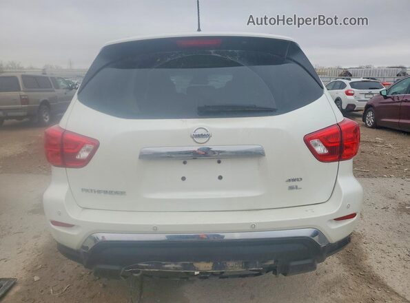 5N1DR2MM9JC655236 2018 NISSAN PATHFINDER White Vista trasera