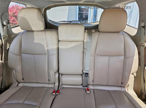 5N1DR2MMXHC644126 2017 NISSAN PATHFINDER White Вид задніх сидінь