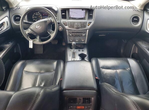 5N1DR2MMXHC911765 2017 NISSAN PATHFINDER Серебряный Вид панели приборов