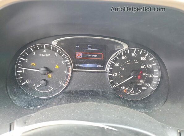 5N1DR2MN0HC626954 2017 NISSAN PATHFINDER Белый Вид щитка приборов