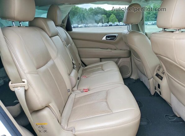 5N1DR2MN0HC626954 2017 NISSAN PATHFINDER Белый Вид задней части салона