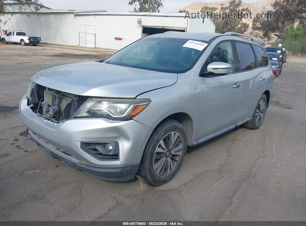 5N1DR2MN1HC649823 2017 NISSAN PATHFINDER Silver Vista tres cuartos delantera izquierda