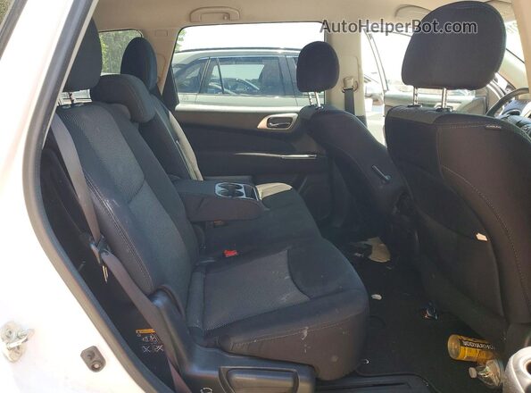 5N1DR2MN1HC904793 2017 NISSAN PATHFINDER White Հետևի նստատեղերի տեսք