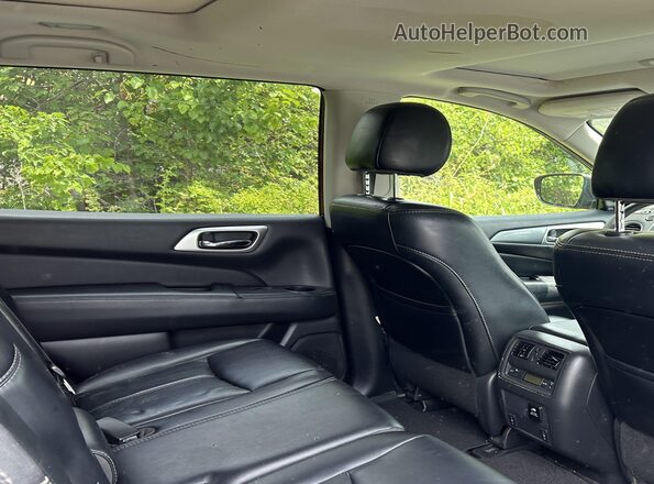 5N1DR2MN1HC907614 2017 NISSAN PATHFINDER  Widok naklejki z numerem VIN